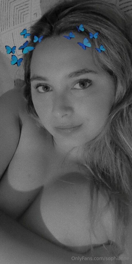 Sophiaone adult model galleries