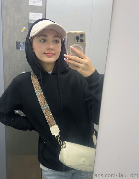 Liaju Dm pornstar hd picture