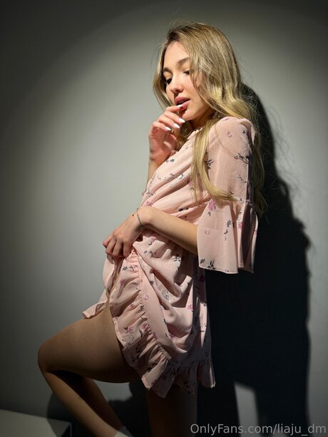 Liaju Dm model pornographic photos