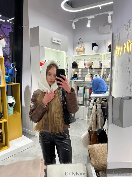 Little Lilybaby model best image