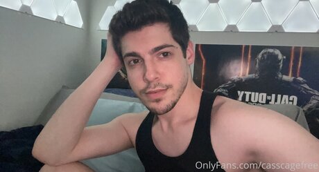 Casscagefree model photo