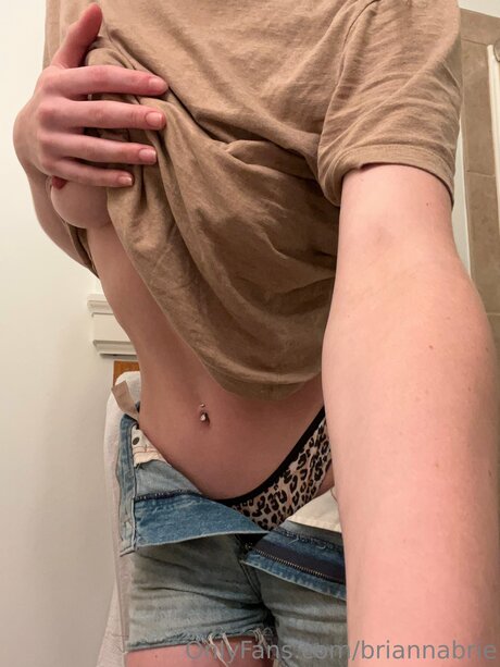 Briannabrie model top photos