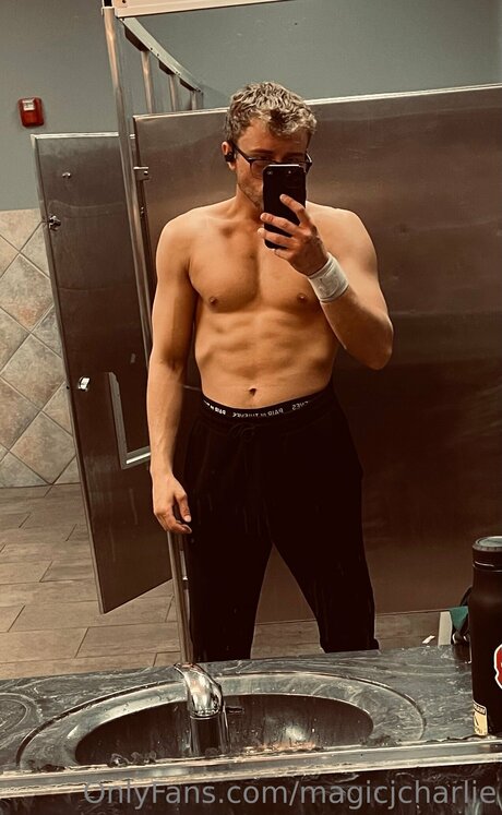 Magicjcharlie Quick model image