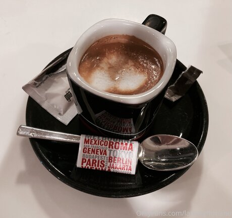 Bandwmanu model exclusive photo