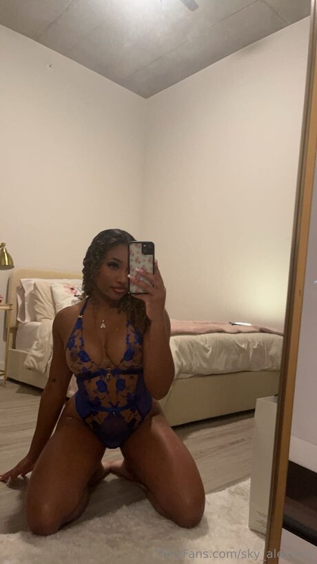 Sky Alexxxis sex actress pic