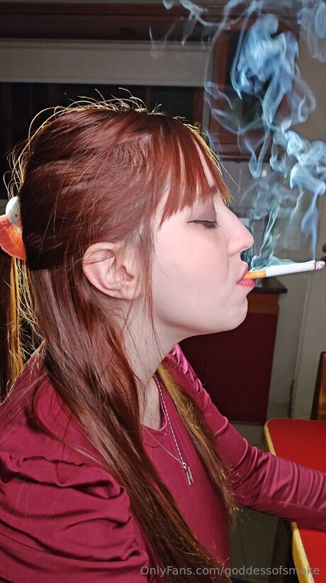 Goddessofsmoke erotic model pic