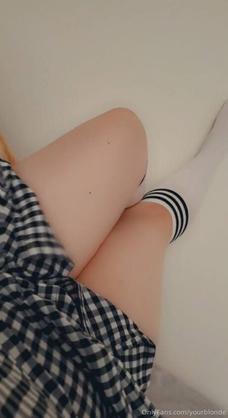 Yourblonde sexy star pictures