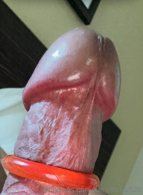 Juicydick1920 perfect model picture