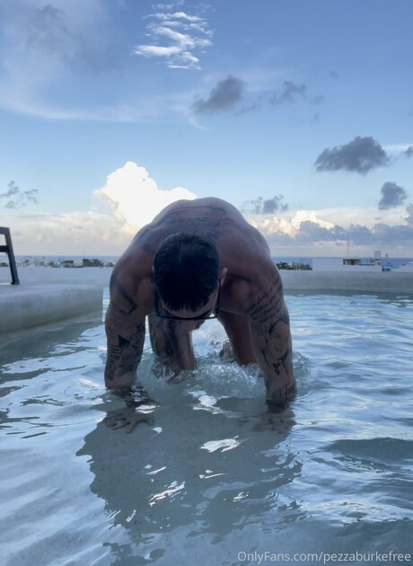 Pezzaburke66 sex star galleries