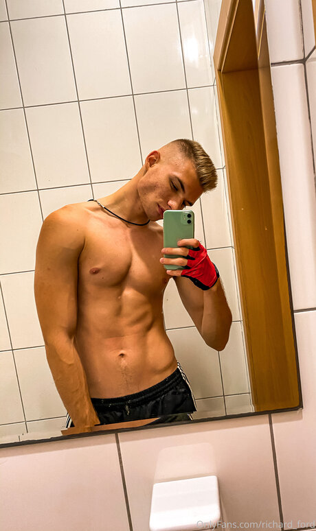 Richard Ford star pretty images