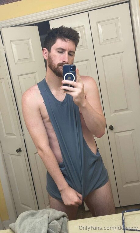 Ldoveivy naked model photo