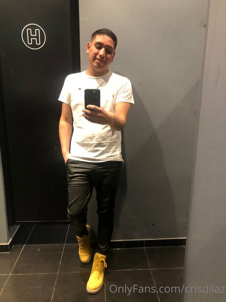 Crisdiiaz best model pictures