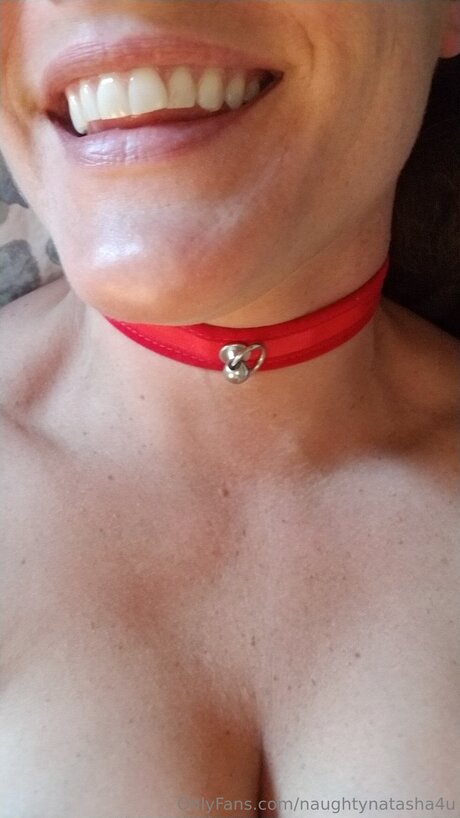 Naughtynatasha4u model exclusive gallery