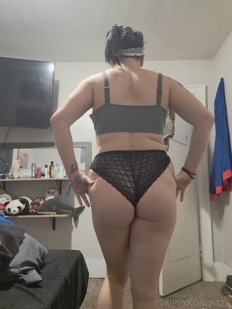 Trippykoala425 pretty model pictures