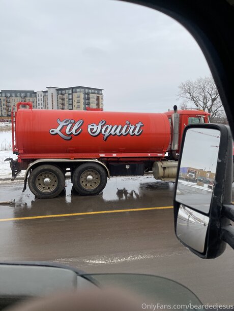 Beardedjesus sexy star image