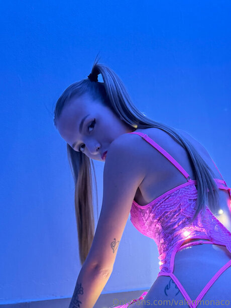 Valenmonaco exclusive model image