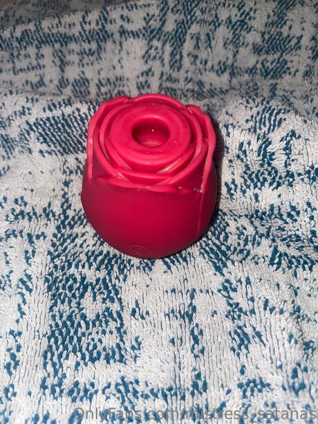 Mistress Satanas hd model gallery