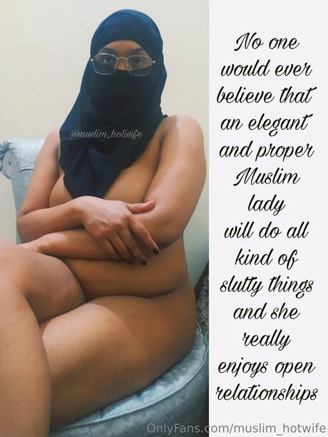Muslim Hotwife model beautiful galleries