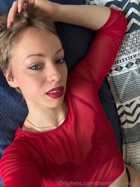 Diemilitanteveganerin porn actress picture