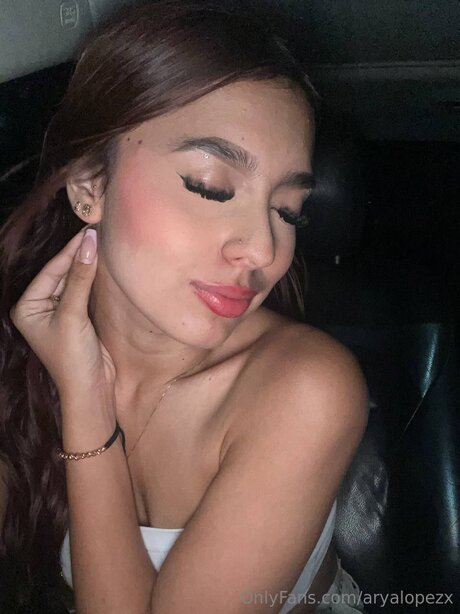 Aryalopezx top star pic