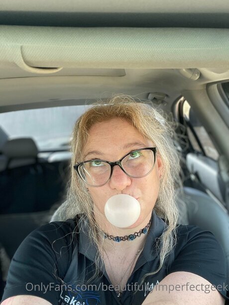 Beautifullyimperfectgeek pretty actress photos