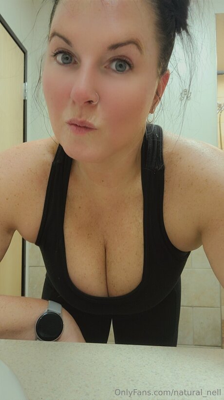 Natural Nell actress photo