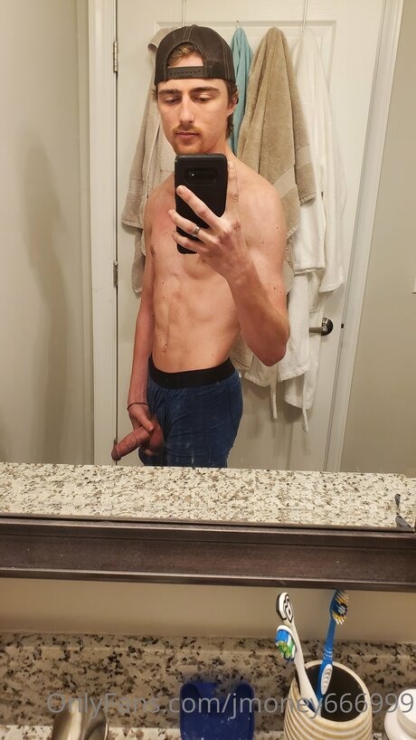 18 free onlyfans free nude picture