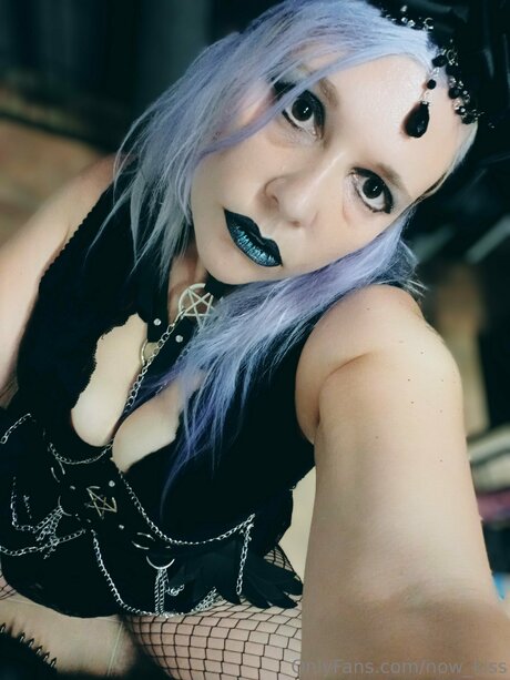 Now Kiss pornstar sex pics