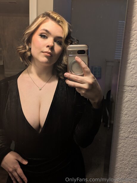 Mylovemaeve high quality star photo