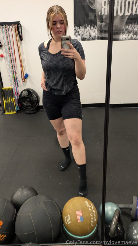 bbw blonde onlyfans hot naked picture