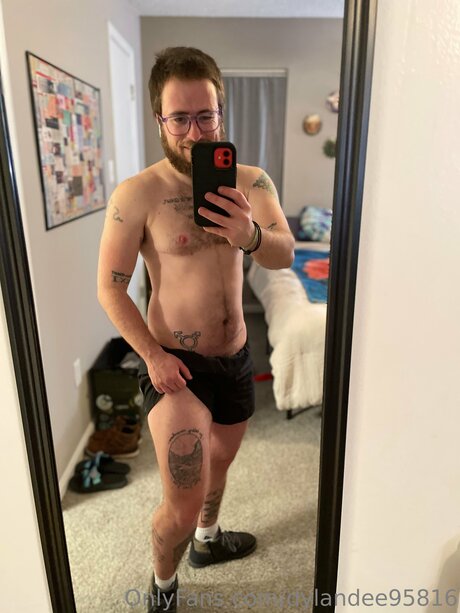 Dylandixon model porn picture