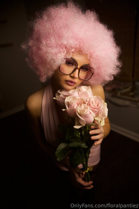 Floralpantiez adult star picture