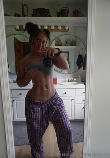 Sweetelitegirls model adult gallery