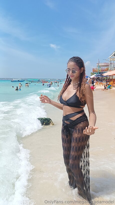 Meganpradamodel naked star img