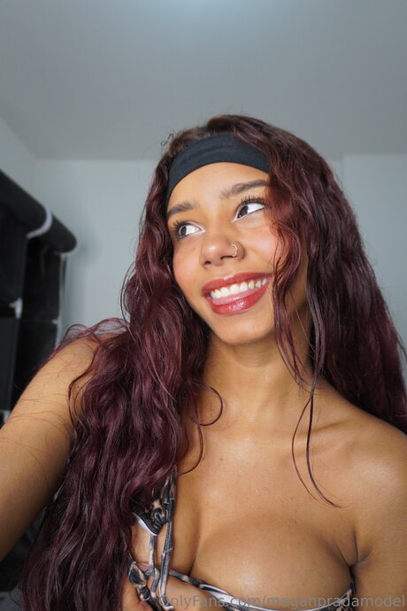 Meganpradamodel model free photos