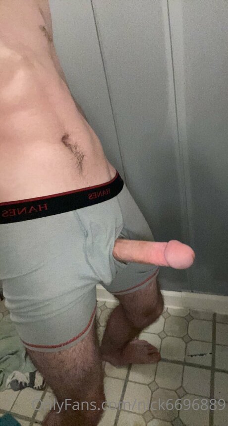 Nick6696889 naked actress photo