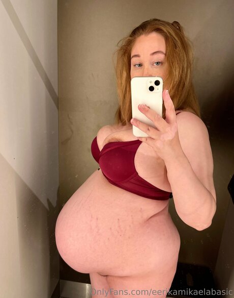 Eerikamikaelabasic nude pornstar img