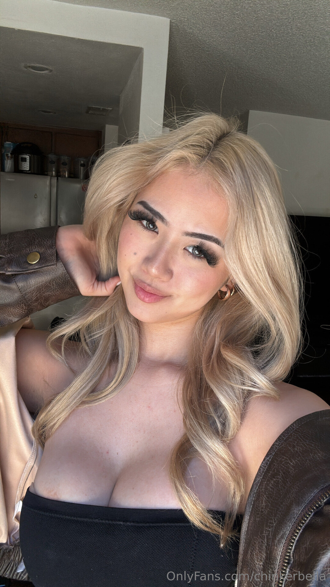 Chinkerbella model adult image