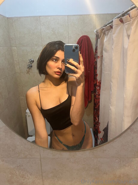 Lounabi porn model photo