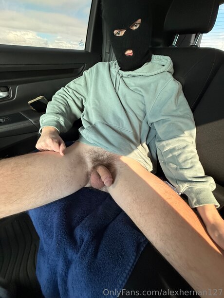 Alexhernan127 pornstar erotic photo