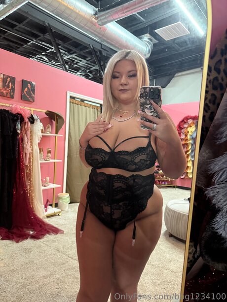 sexy black onlyfans hot naked pic