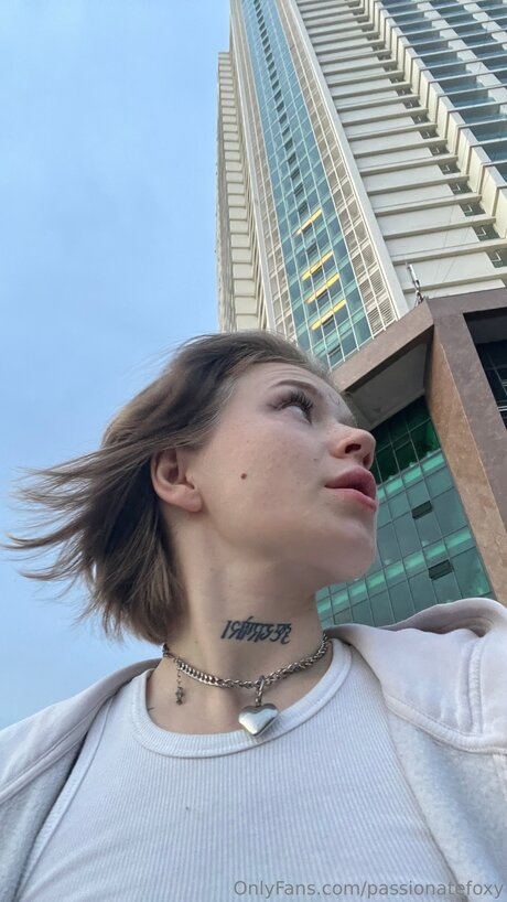 Passionatefoxy erotic model galleries