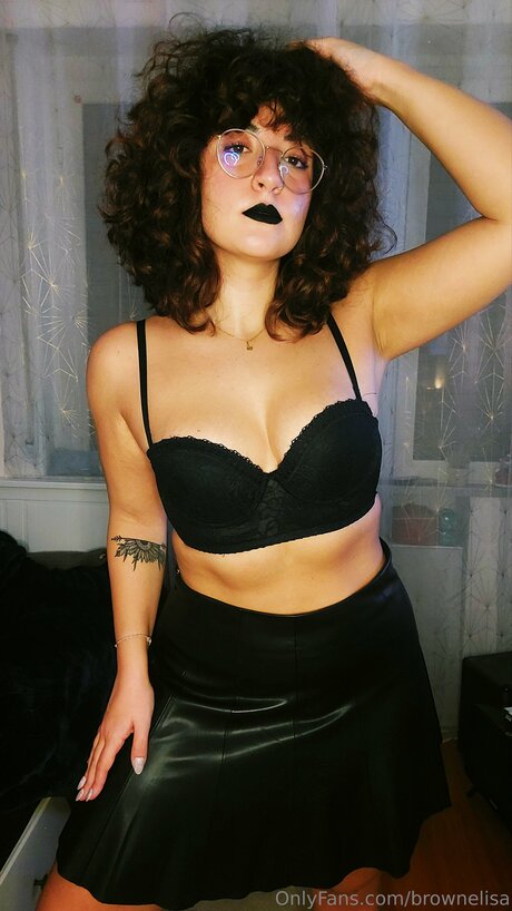 Brownelisa hot pornstar pics