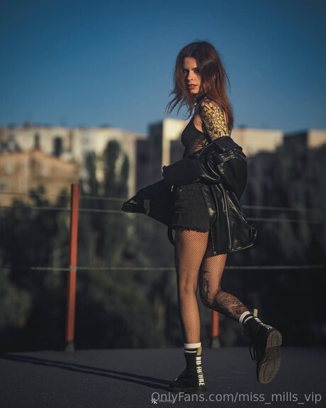 Miss Mills Vip erotic pornstar pic