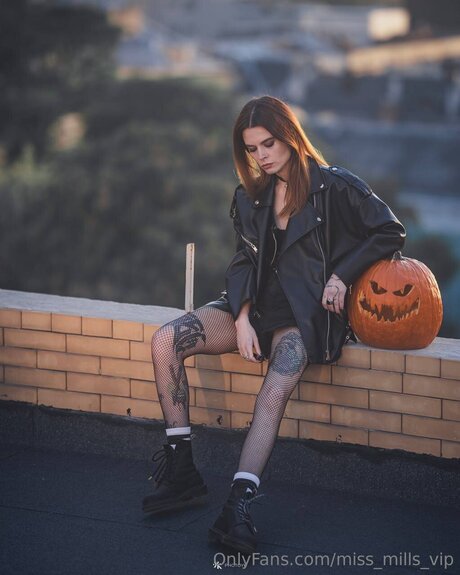 Miss Mills Vip xxx star photos