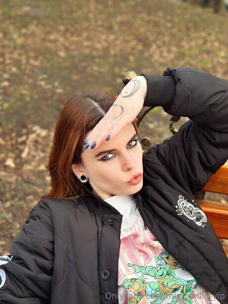 Miss Mills Vip perfect model photo