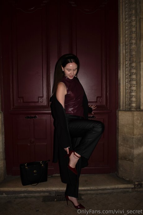 Viola S model perfect picture