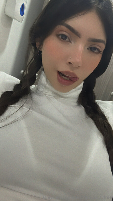 Electramuse33free porn model picture