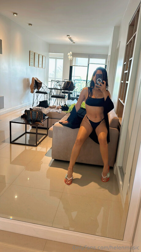 Helenmusic pretty model image