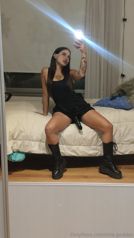 Mia Goddes pornstar top image